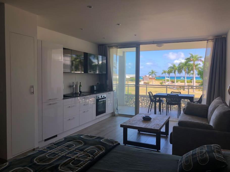 Charmant Studio Avec Vue Mer, Terrasse Anse-Marcel Екстериор снимка